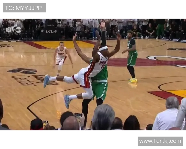 TNT热火与凯尔特人激战正酣球迷期待精彩对决与逆转时刻